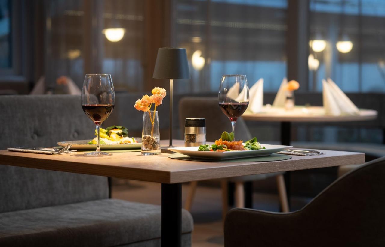 Hotel Post Wrann Velden am Woerthersee Ngoại thất bức ảnh